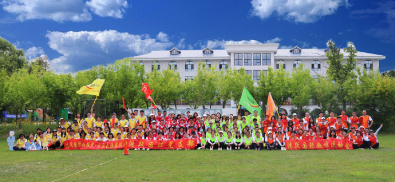 出國作為您值得信賴的出國勞務服務商，鴻躍國際致力于為您打開一扇通往財富與成功的大門